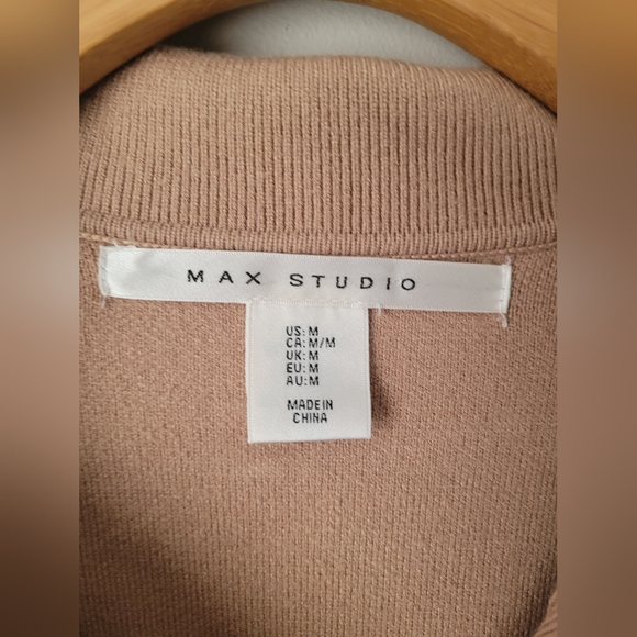 Max Studio Collared Sweater - Picture 2 of 3